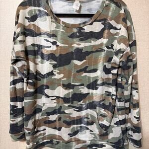 camo pullover with pocket